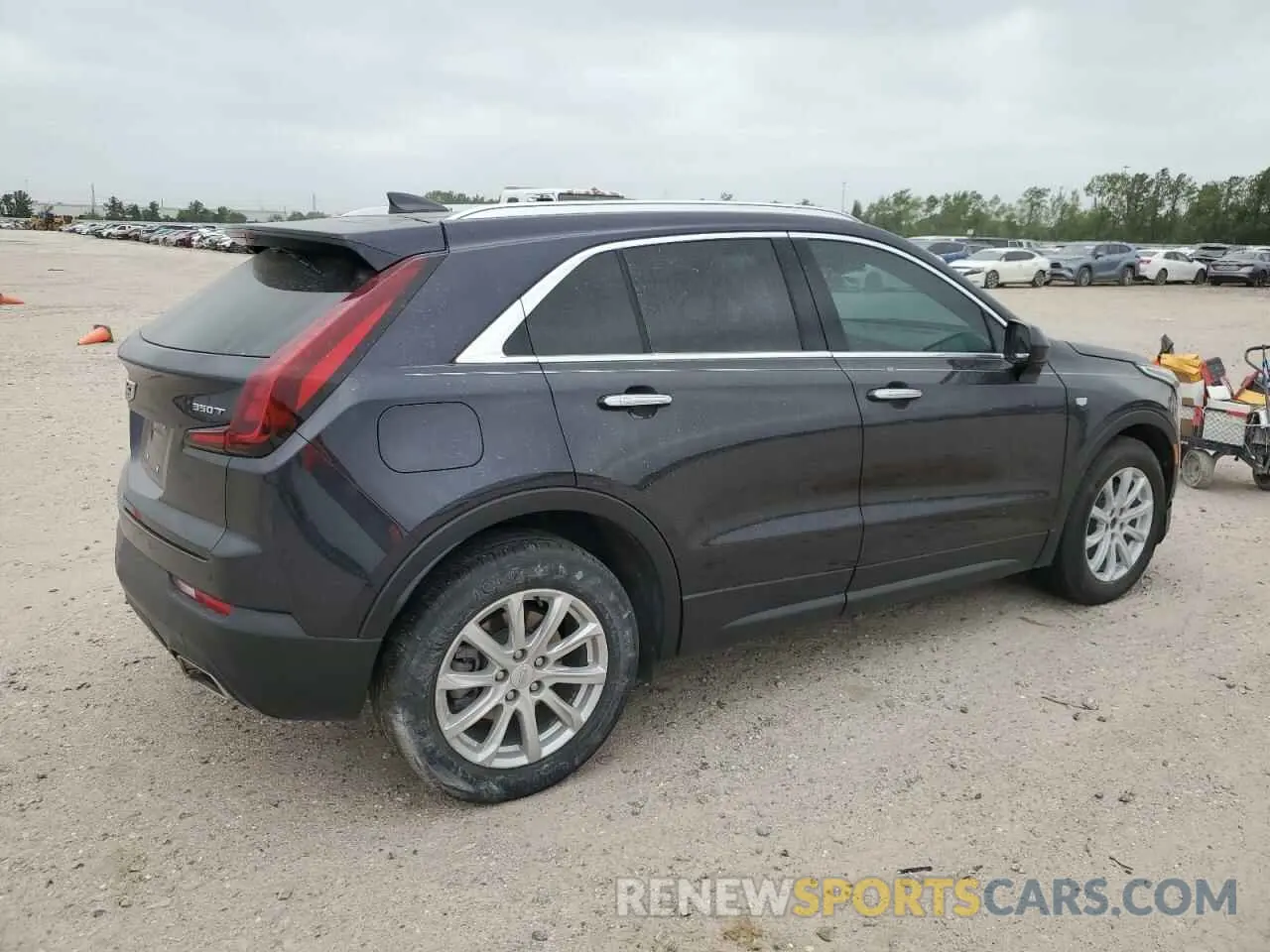 3 Photograph of a damaged car 1GYAZAR46PF104791 CADILLAC XT4 2023