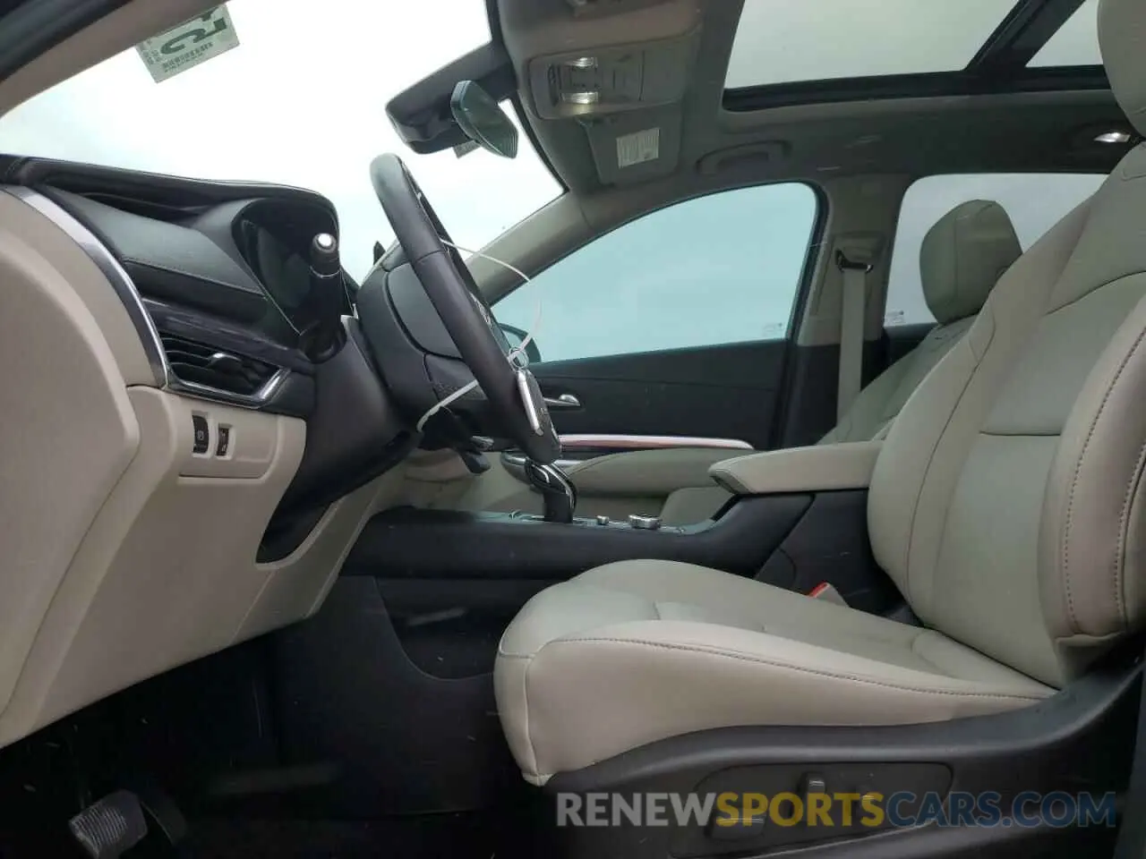 7 Photograph of a damaged car 1GYAZAR46PF104791 CADILLAC XT4 2023