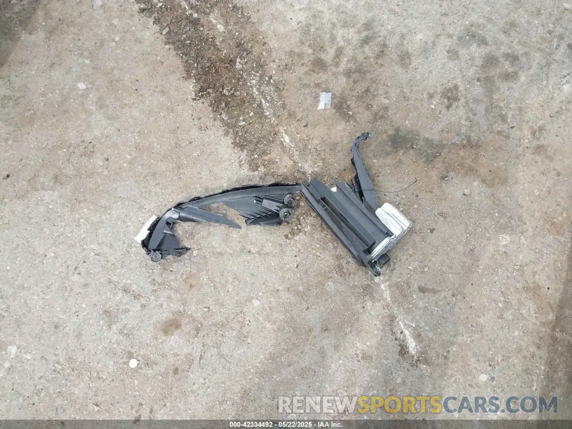 11 Photograph of a damaged car 1GYAZAR47PF133023 CADILLAC XT4 2023
