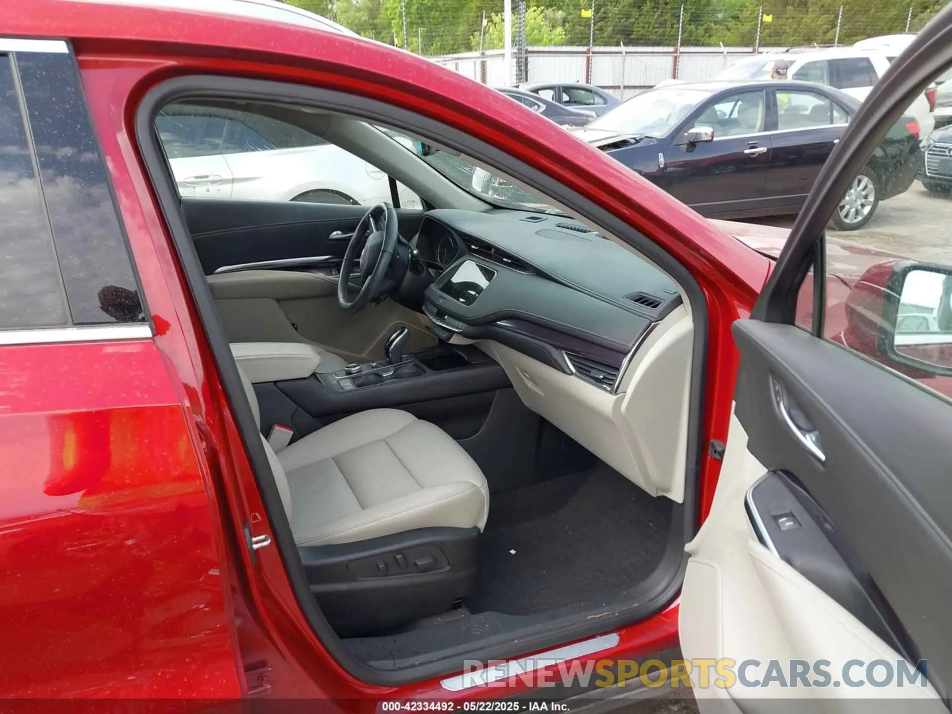 5 Photograph of a damaged car 1GYAZAR47PF133023 CADILLAC XT4 2023