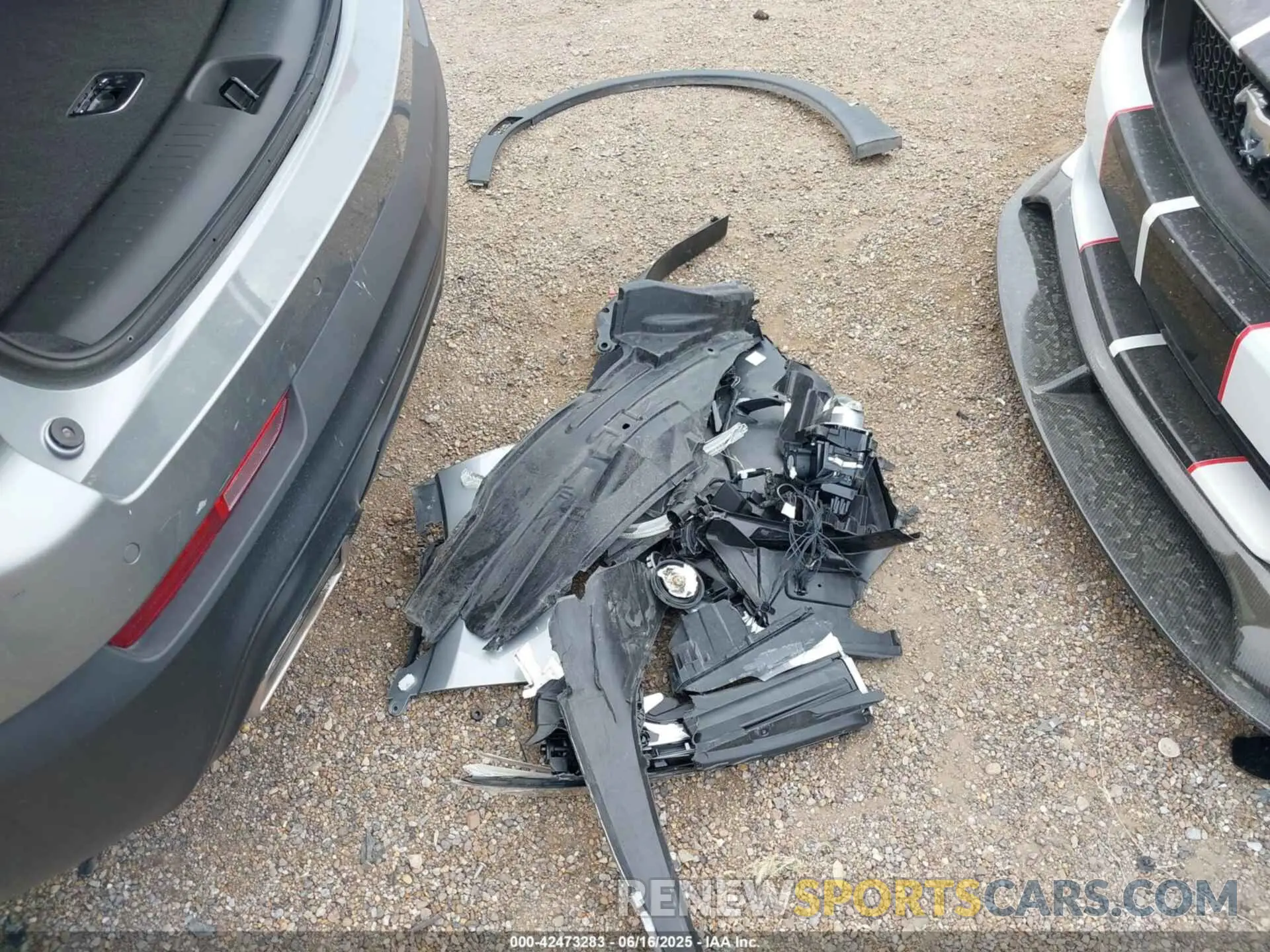 11 Photograph of a damaged car 1GYAZAR47PF134530 CADILLAC XT4 2023