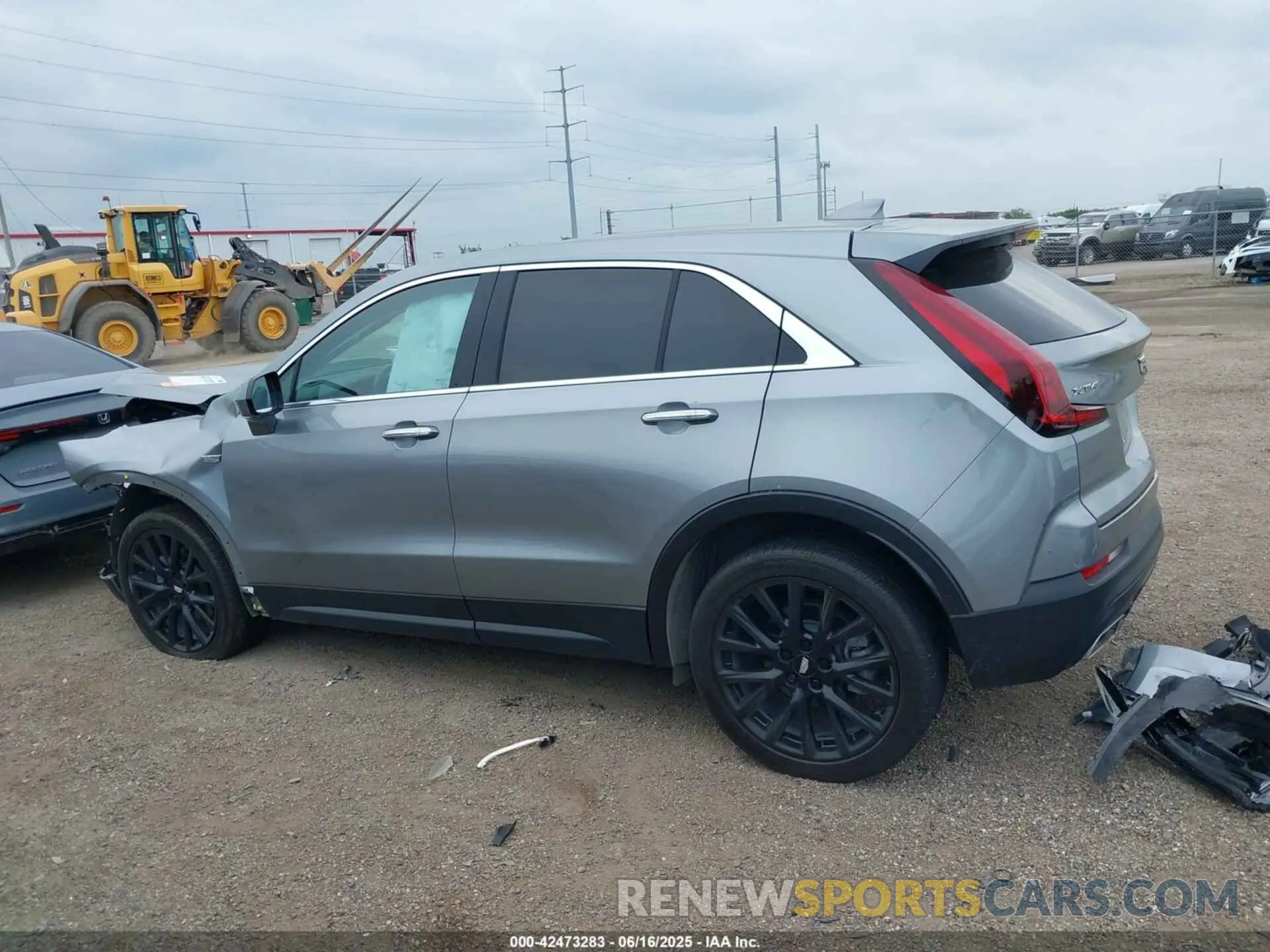 14 Photograph of a damaged car 1GYAZAR47PF134530 CADILLAC XT4 2023