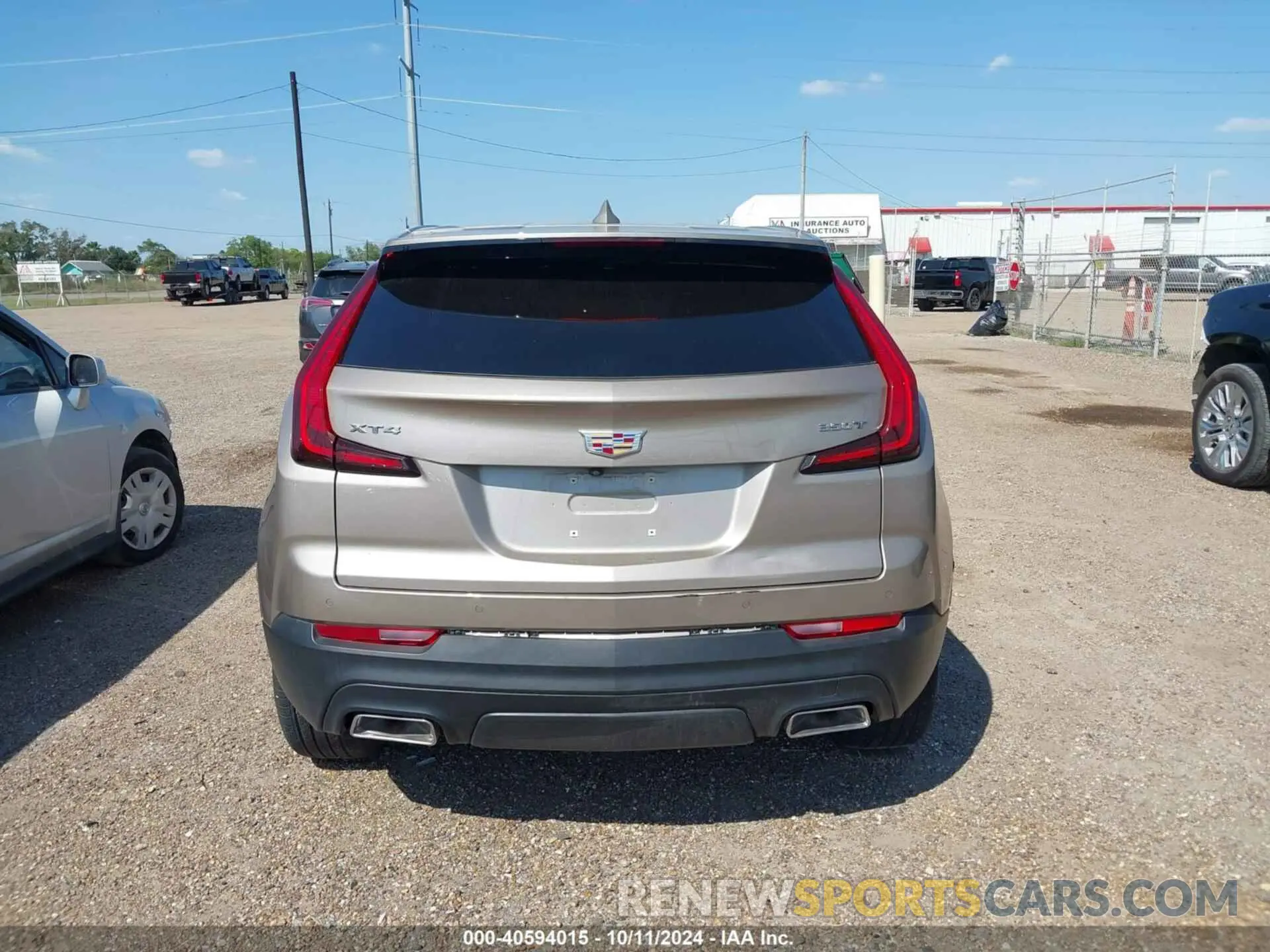 15 Photograph of a damaged car 1GYAZAR4XPF116698 CADILLAC XT4 2023