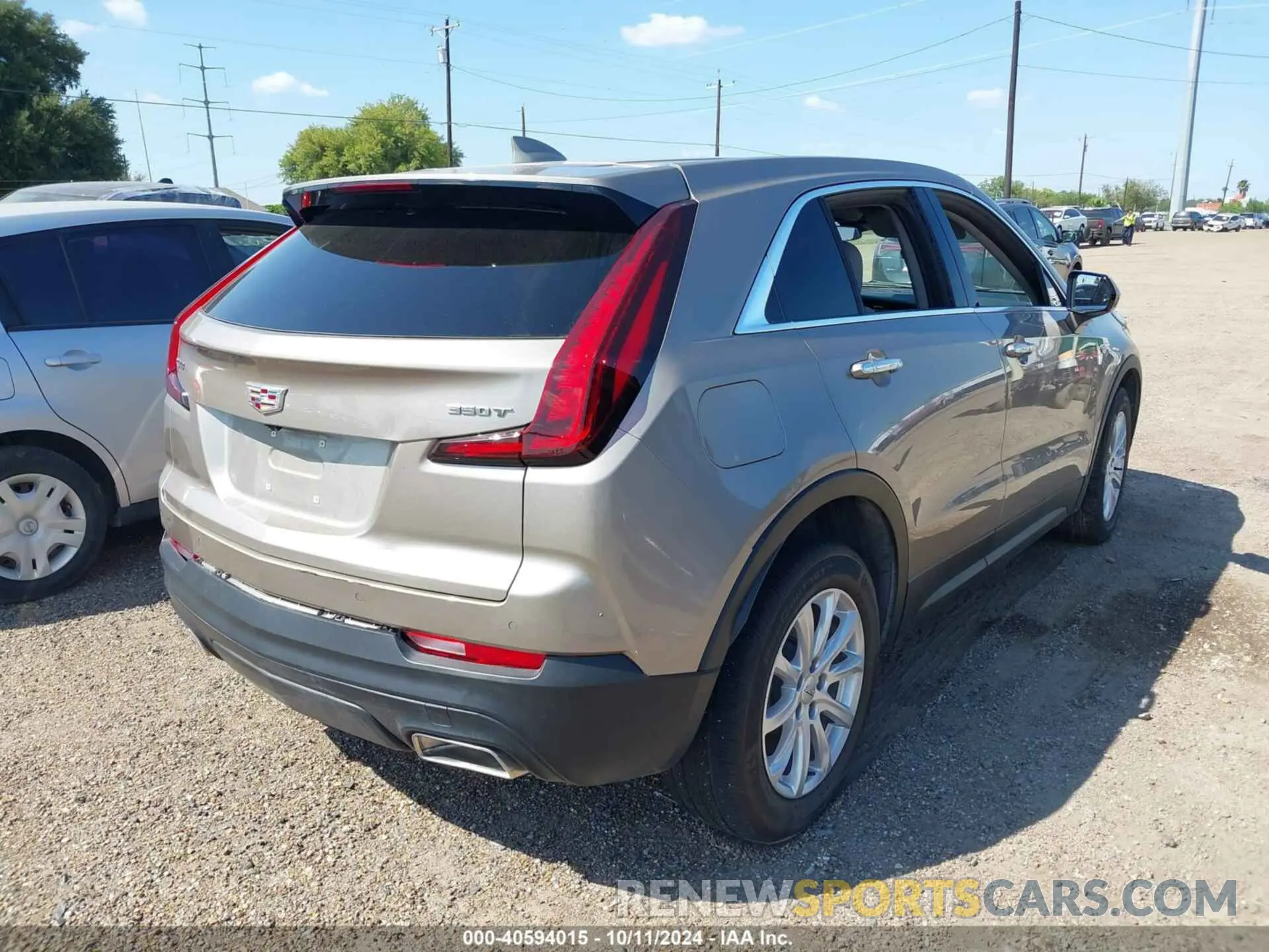 4 Photograph of a damaged car 1GYAZAR4XPF116698 CADILLAC XT4 2023