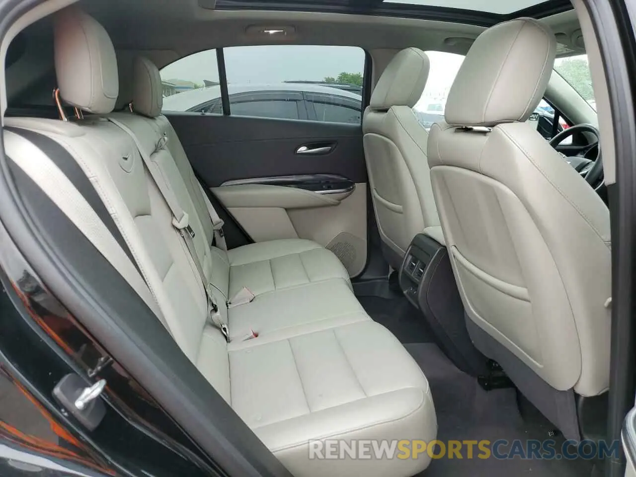 11 Photograph of a damaged car 1GYFZBR42PF152462 CADILLAC XT4 2023
