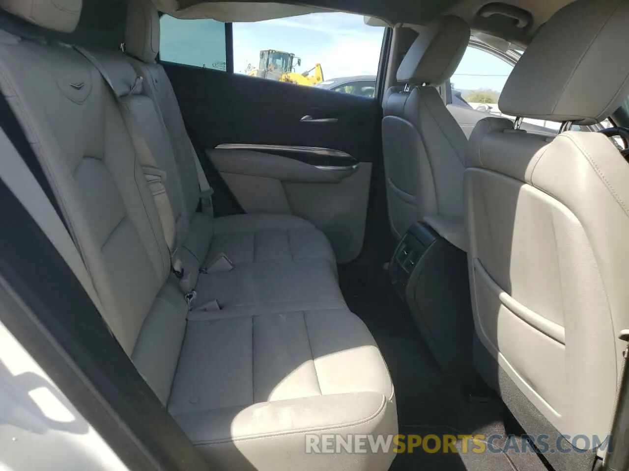 11 Photograph of a damaged car 1GYFZBR44PF101576 CADILLAC XT4 2023