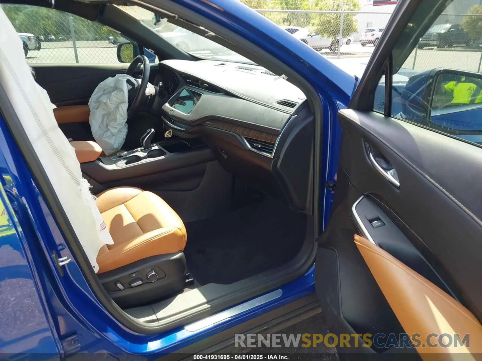 5 Photograph of a damaged car 1GYFZCR43PF104796 CADILLAC XT4 2023