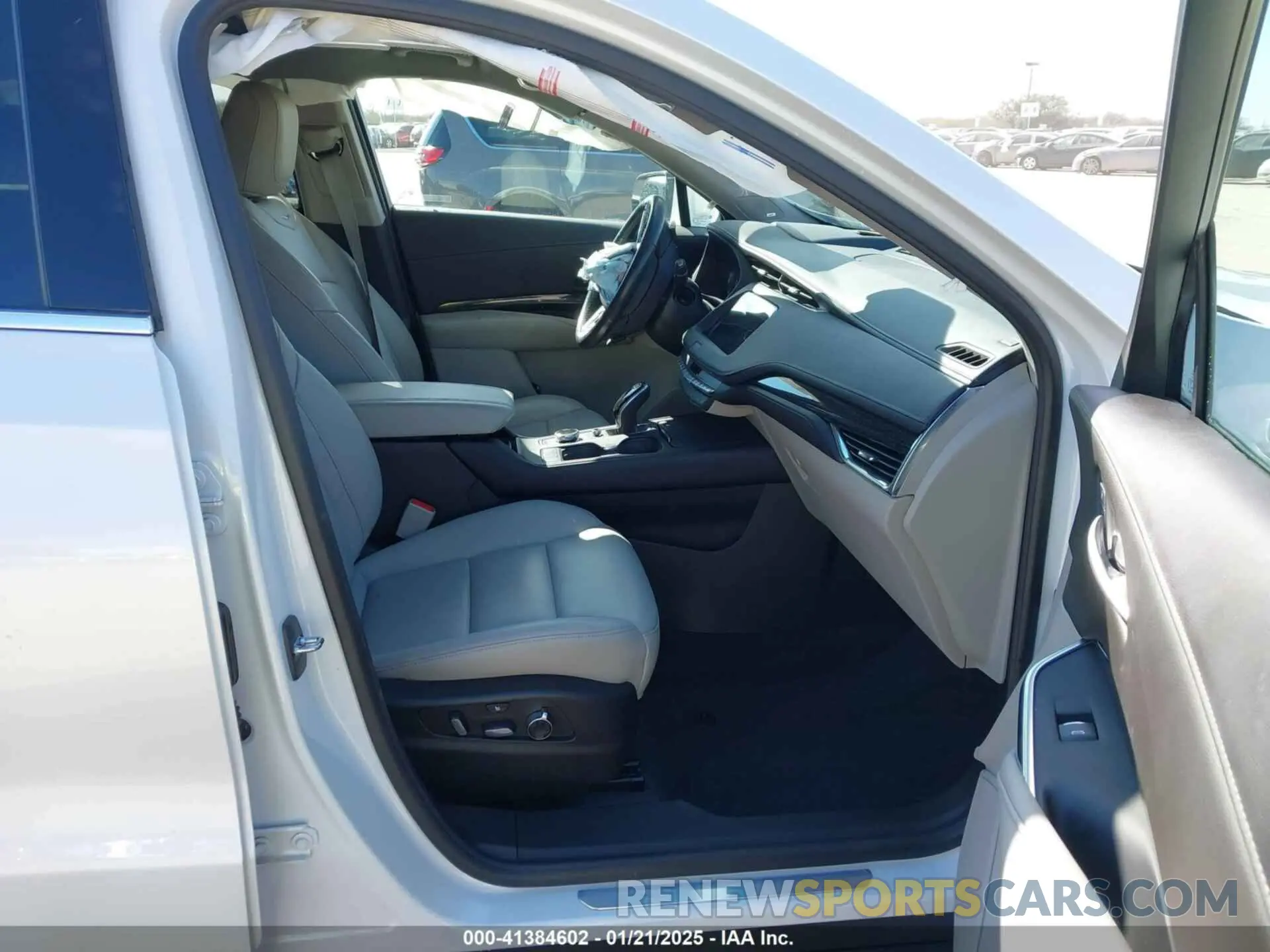 5 Photograph of a damaged car 1GYFZCR45PF102449 CADILLAC XT4 2023