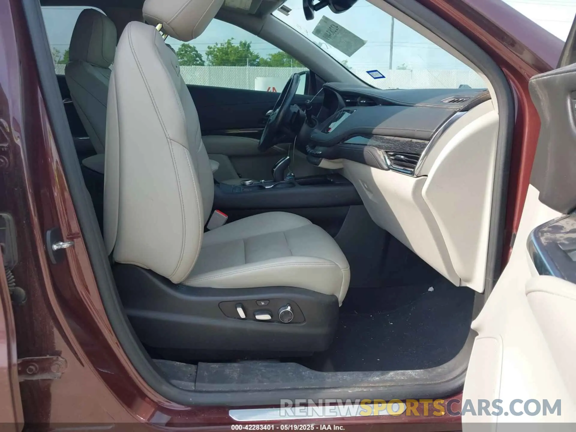 5 Photograph of a damaged car 1GYFZCR47PF106017 CADILLAC XT4 2023