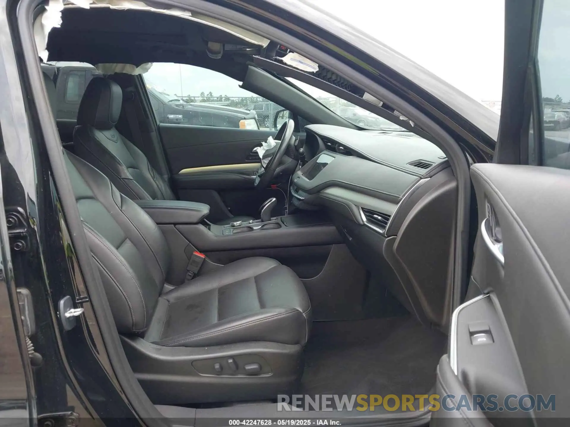 5 Photograph of a damaged car 1GYFZCR49PF176926 CADILLAC XT4 2023