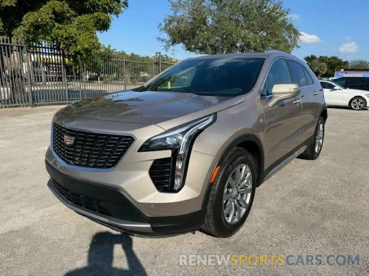 1 Photograph of a damaged car 1GYFZDR40PF108407 CADILLAC XT4 2023