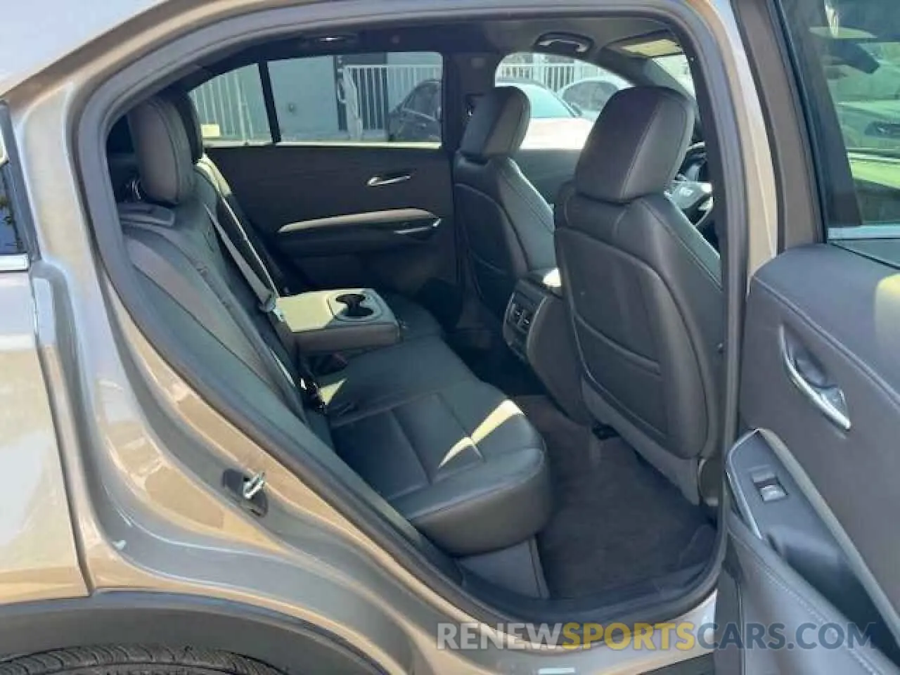 10 Photograph of a damaged car 1GYFZDR40PF108407 CADILLAC XT4 2023