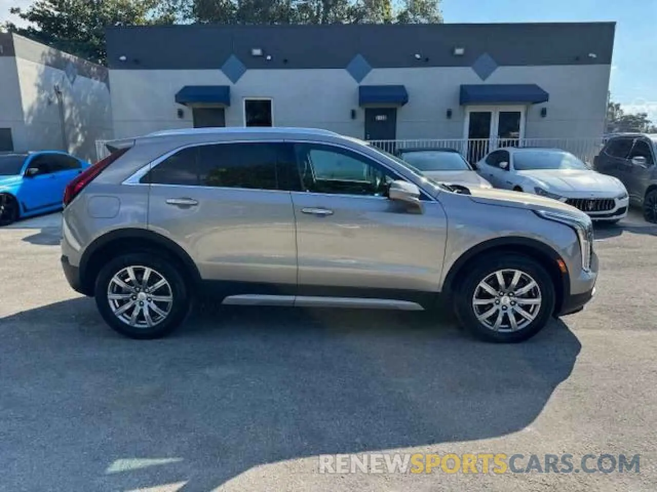 13 Photograph of a damaged car 1GYFZDR40PF108407 CADILLAC XT4 2023