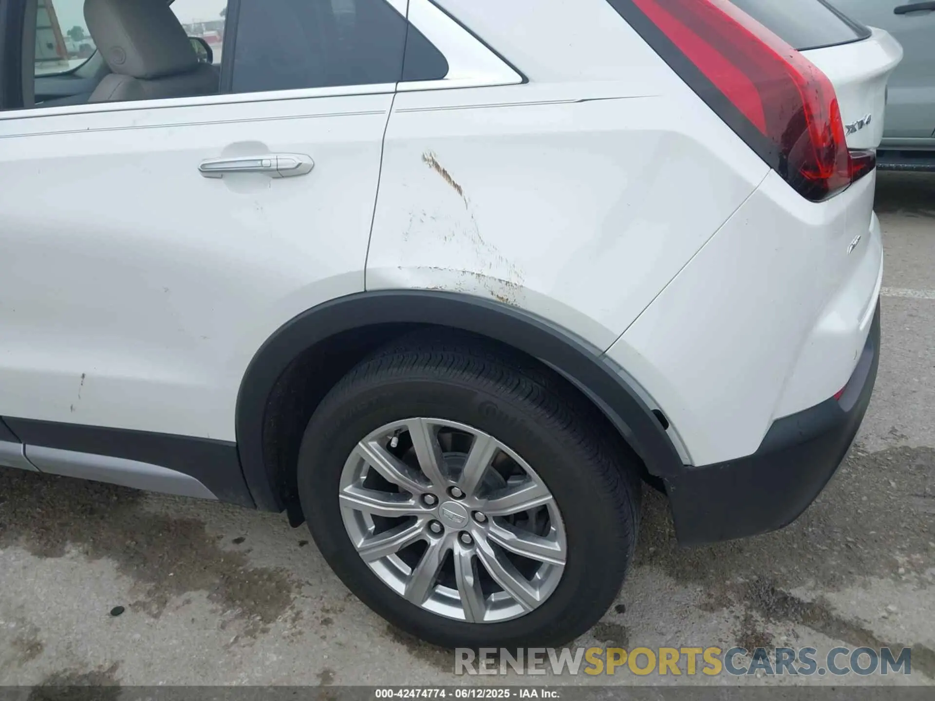 5 Photograph of a damaged car 1GYFZDR43PF176779 CADILLAC XT4 2023