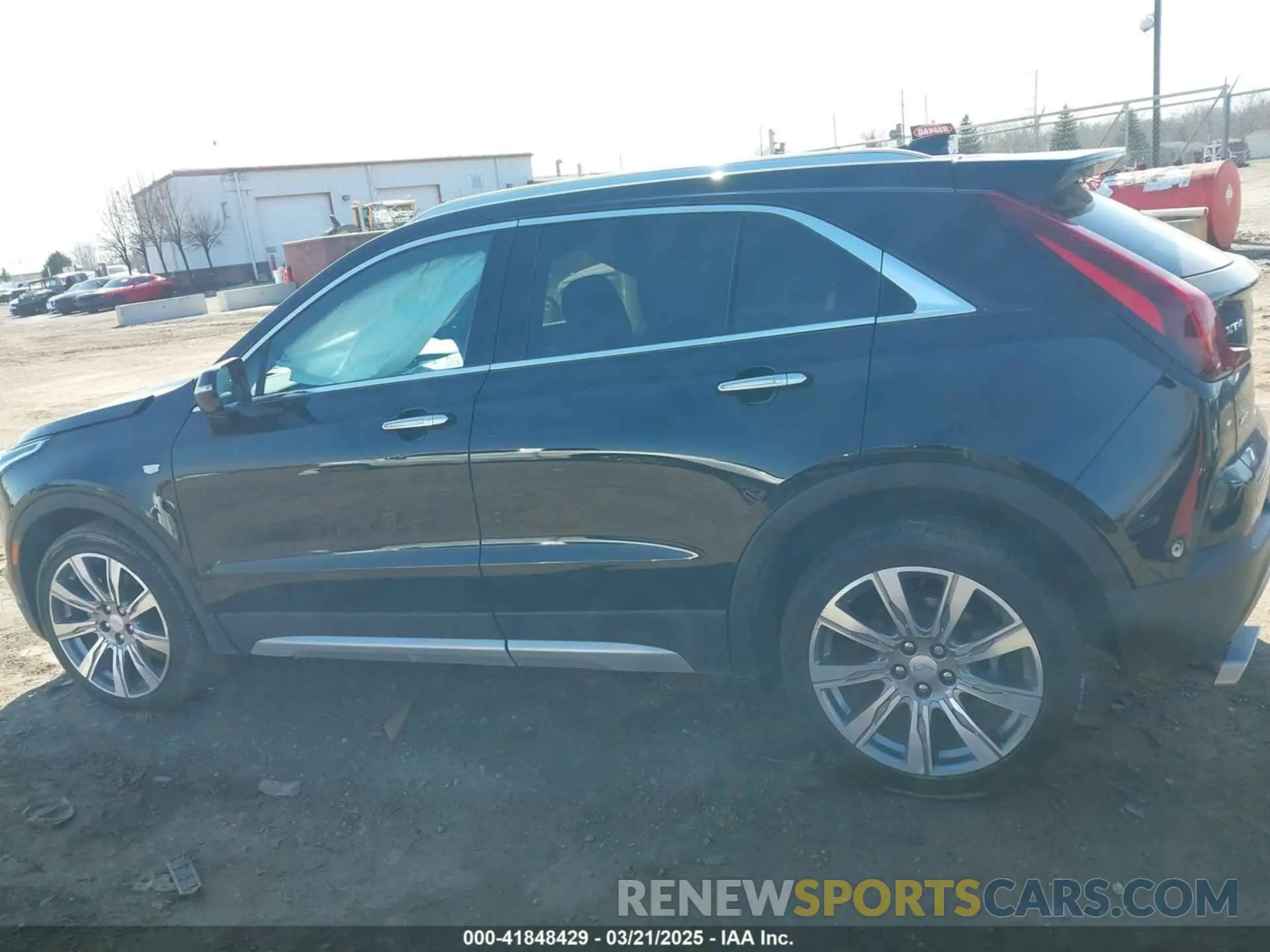 14 Photograph of a damaged car 1GYFZDR46PF195391 CADILLAC XT4 2023