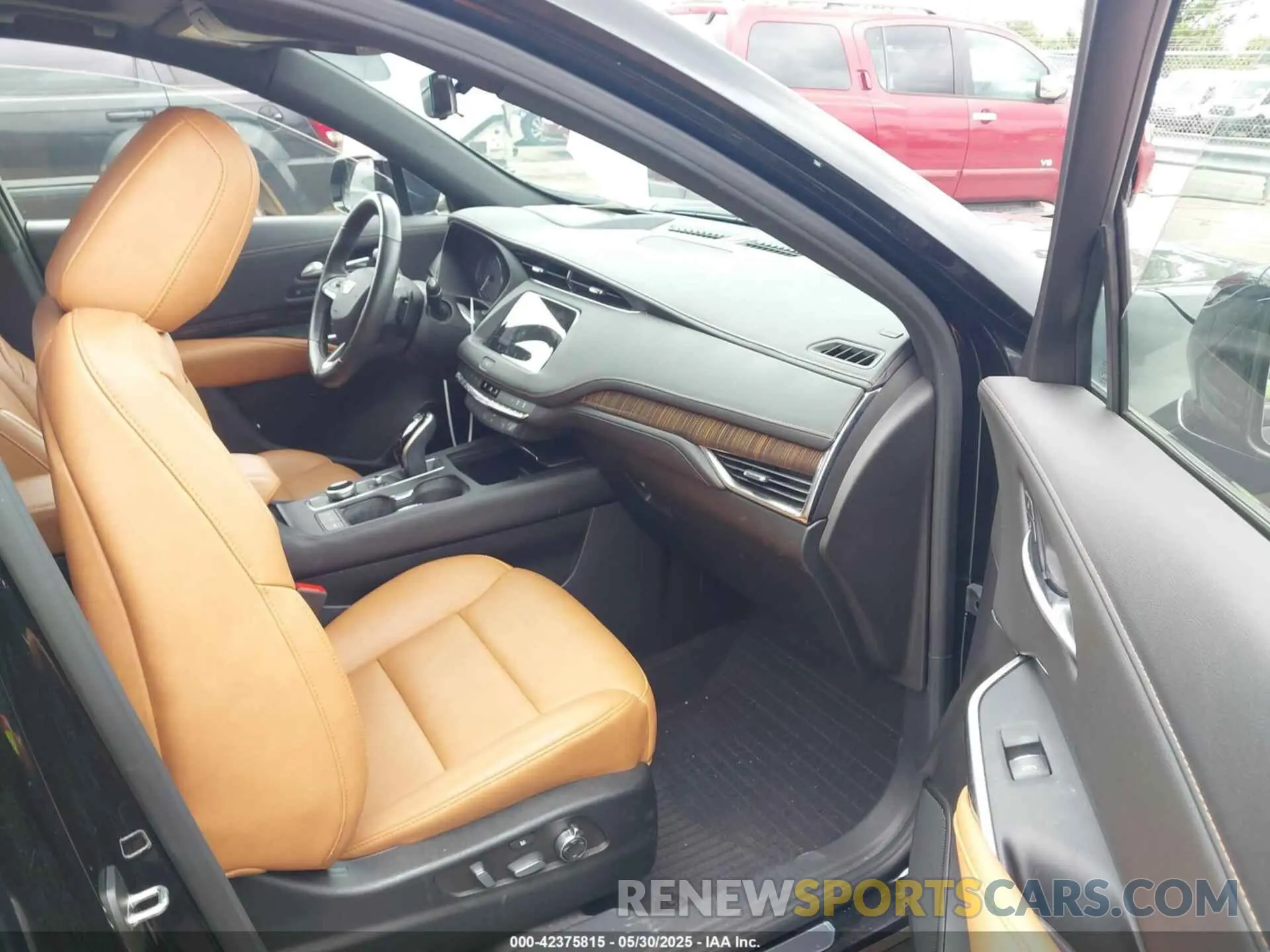 5 Photograph of a damaged car 1GYFZFR48PF108344 CADILLAC XT4 2023