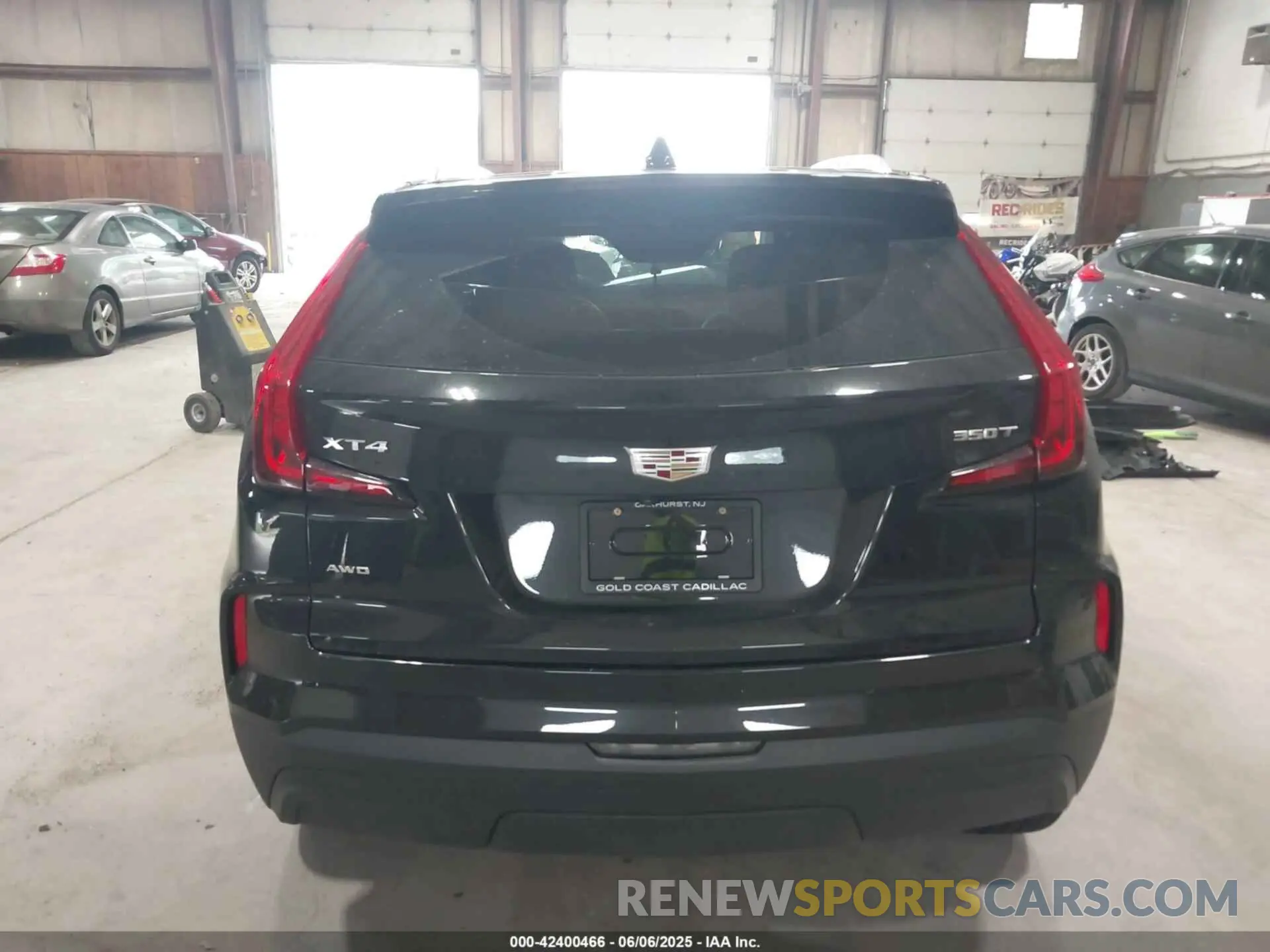 17 Photograph of a damaged car 1GYFZBR4XRF108969 CADILLAC XT4 2024