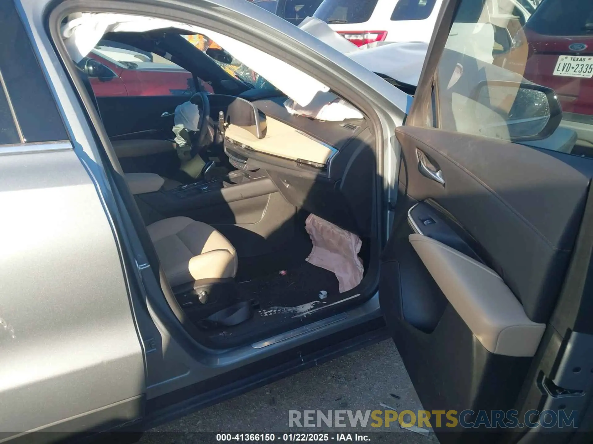 5 Photograph of a damaged car 1GYFZCR40RF158284 CADILLAC XT4 2024