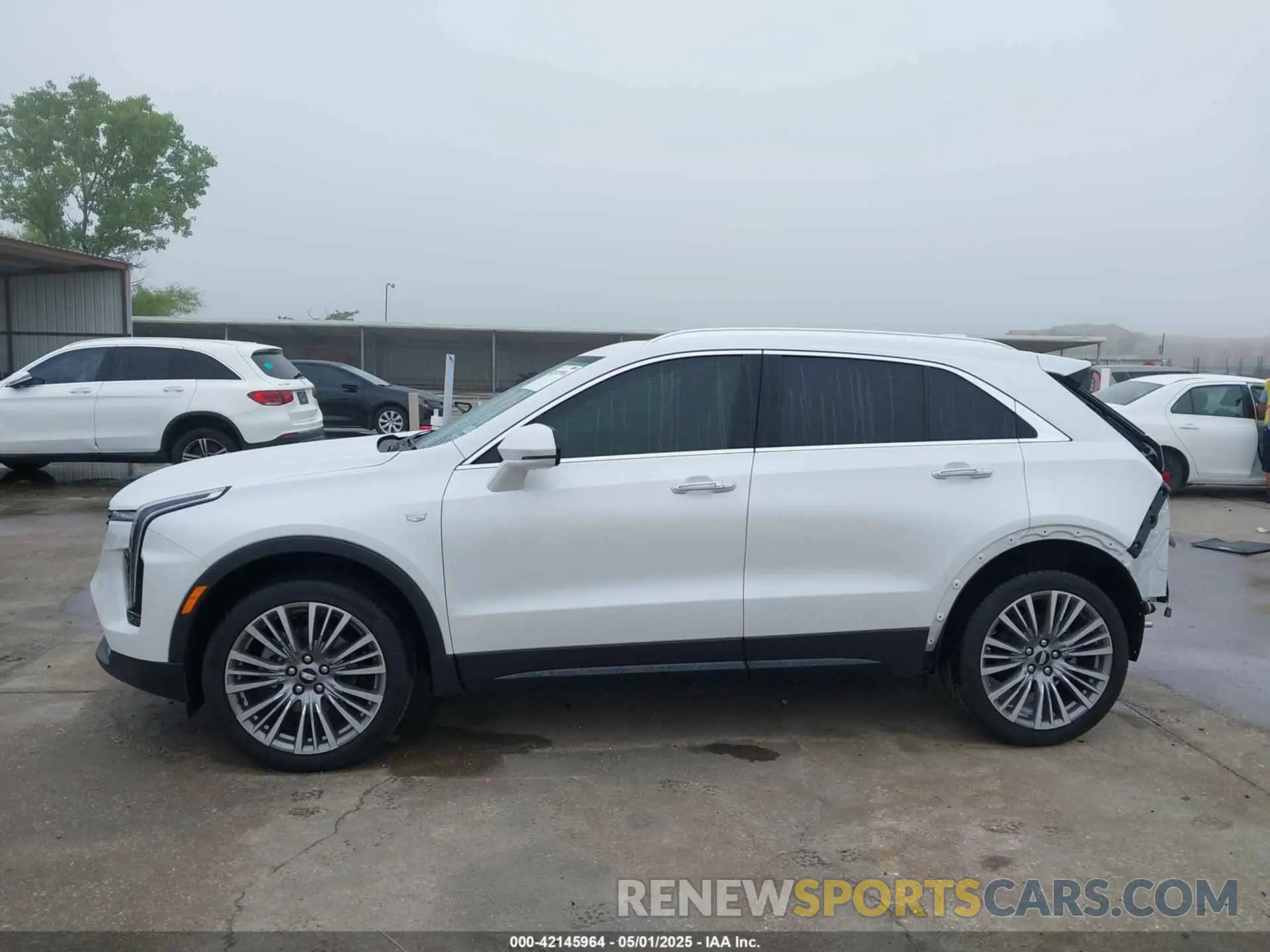 15 Photograph of a damaged car 1GYFZCR42RF234829 CADILLAC XT4 2024