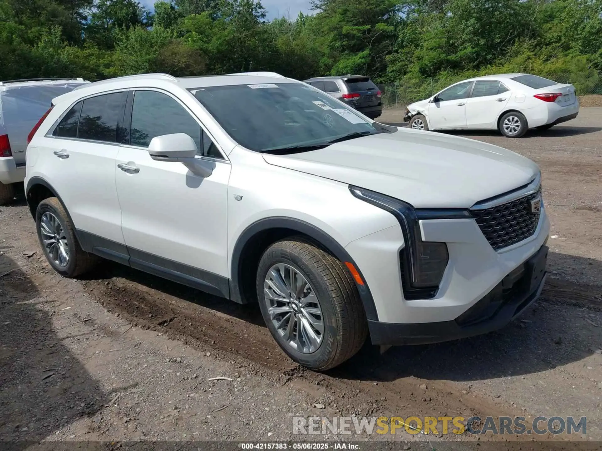 1 Photograph of a damaged car 1GYFZDR43RF147835 CADILLAC XT4 2024