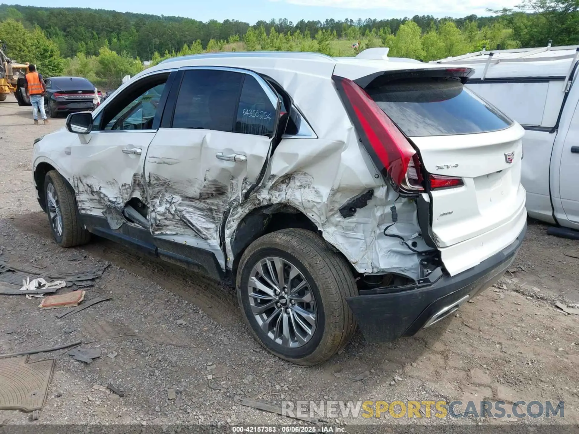 3 Photograph of a damaged car 1GYFZDR43RF147835 CADILLAC XT4 2024