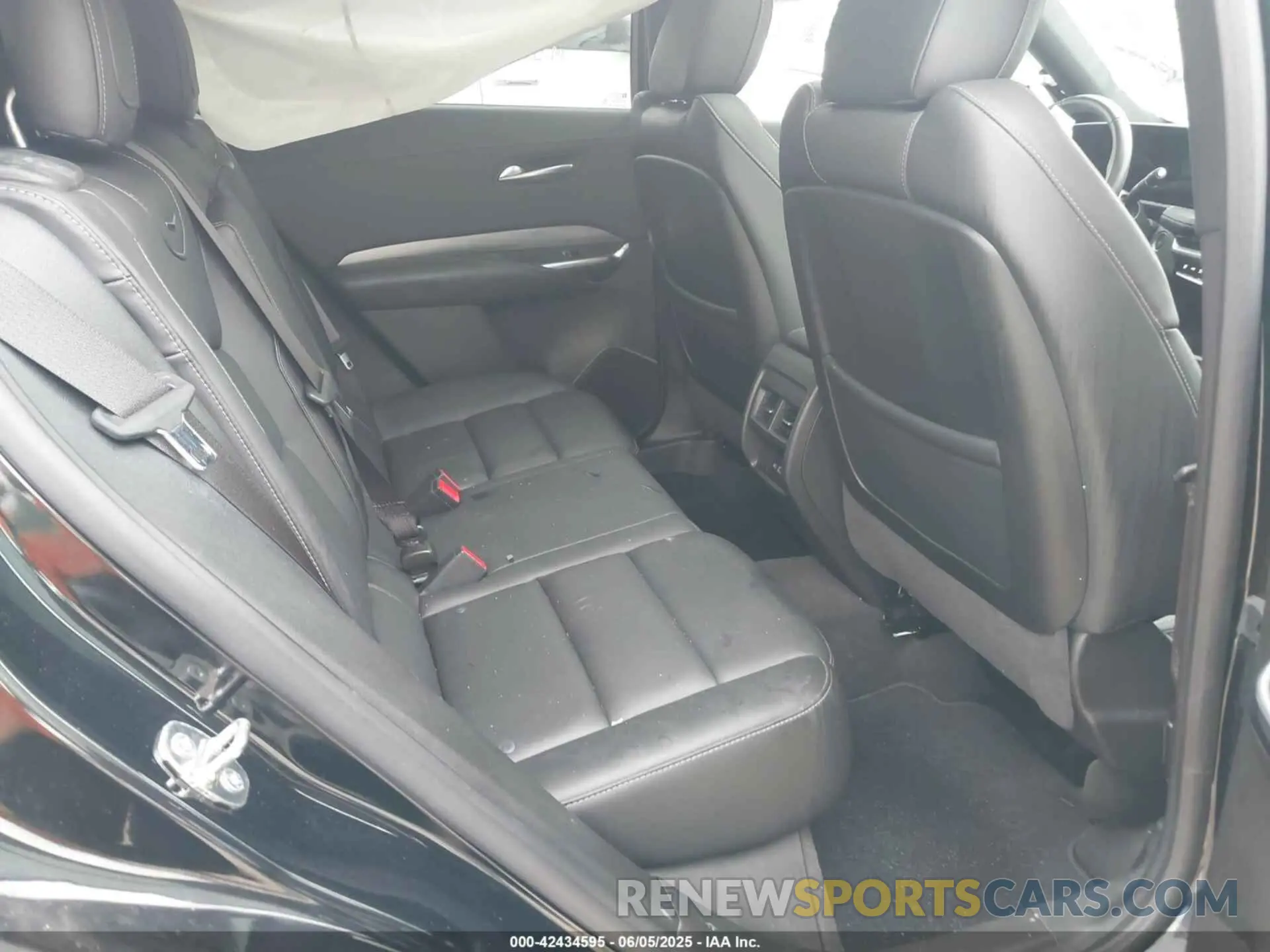8 Photograph of a damaged car 1GYFZDR44RF147956 CADILLAC XT4 2024