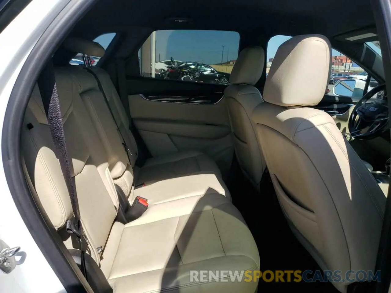 11 Photograph of a damaged car 1GYKNARS1KZ121732 CADILLAC XT5 2019