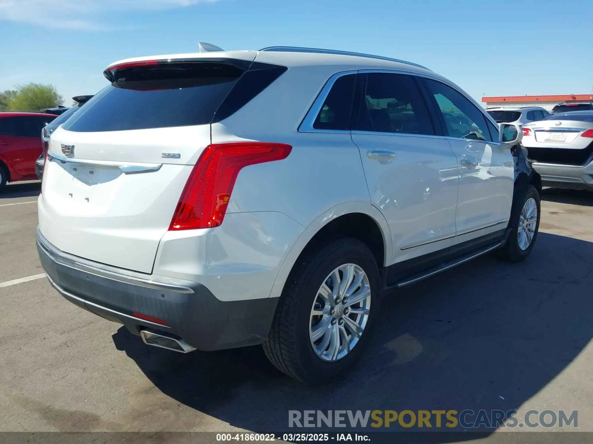 4 Photograph of a damaged car 1GYKNARS1KZ135419 CADILLAC XT5 2019