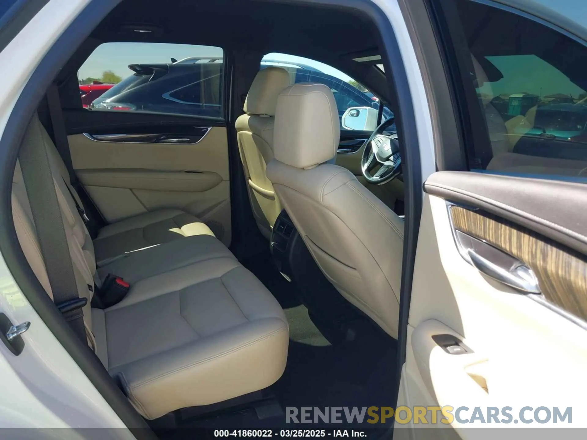 8 Photograph of a damaged car 1GYKNARS1KZ135419 CADILLAC XT5 2019