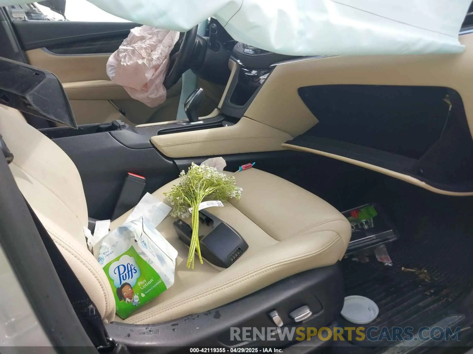 5 Photograph of a damaged car 1GYKNARS3KZ170088 CADILLAC XT5 2019