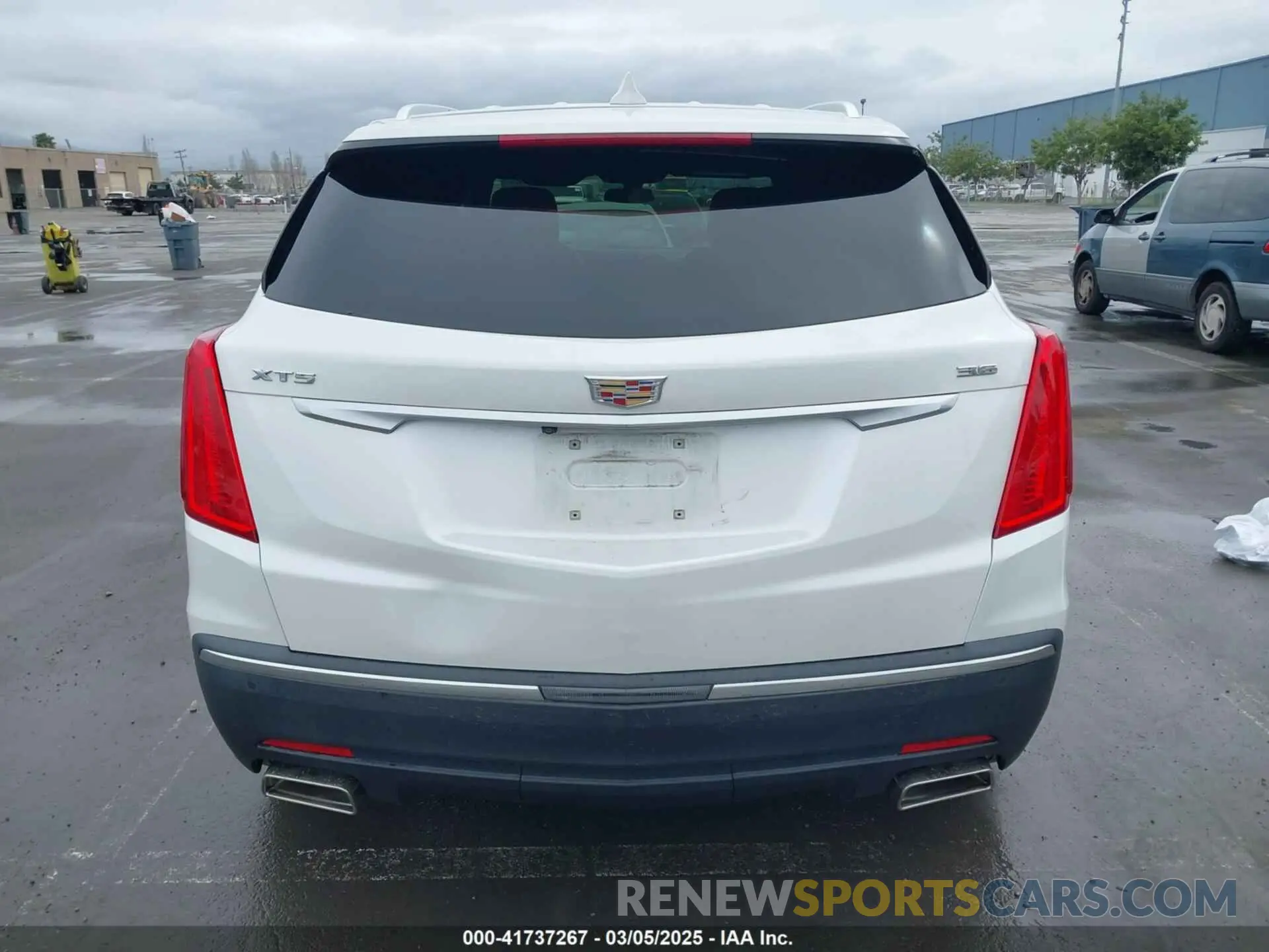 17 Photograph of a damaged car 1GYKNARS4KZ188857 CADILLAC XT5 2019