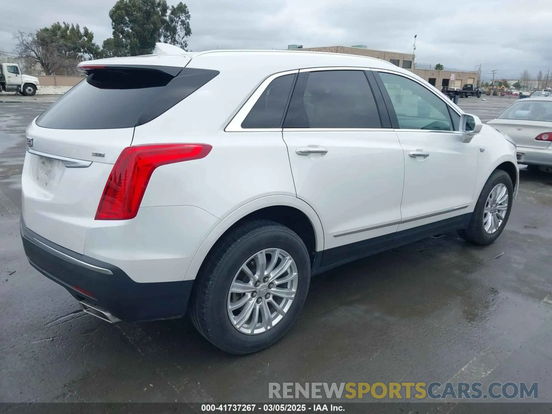 4 Photograph of a damaged car 1GYKNARS4KZ188857 CADILLAC XT5 2019