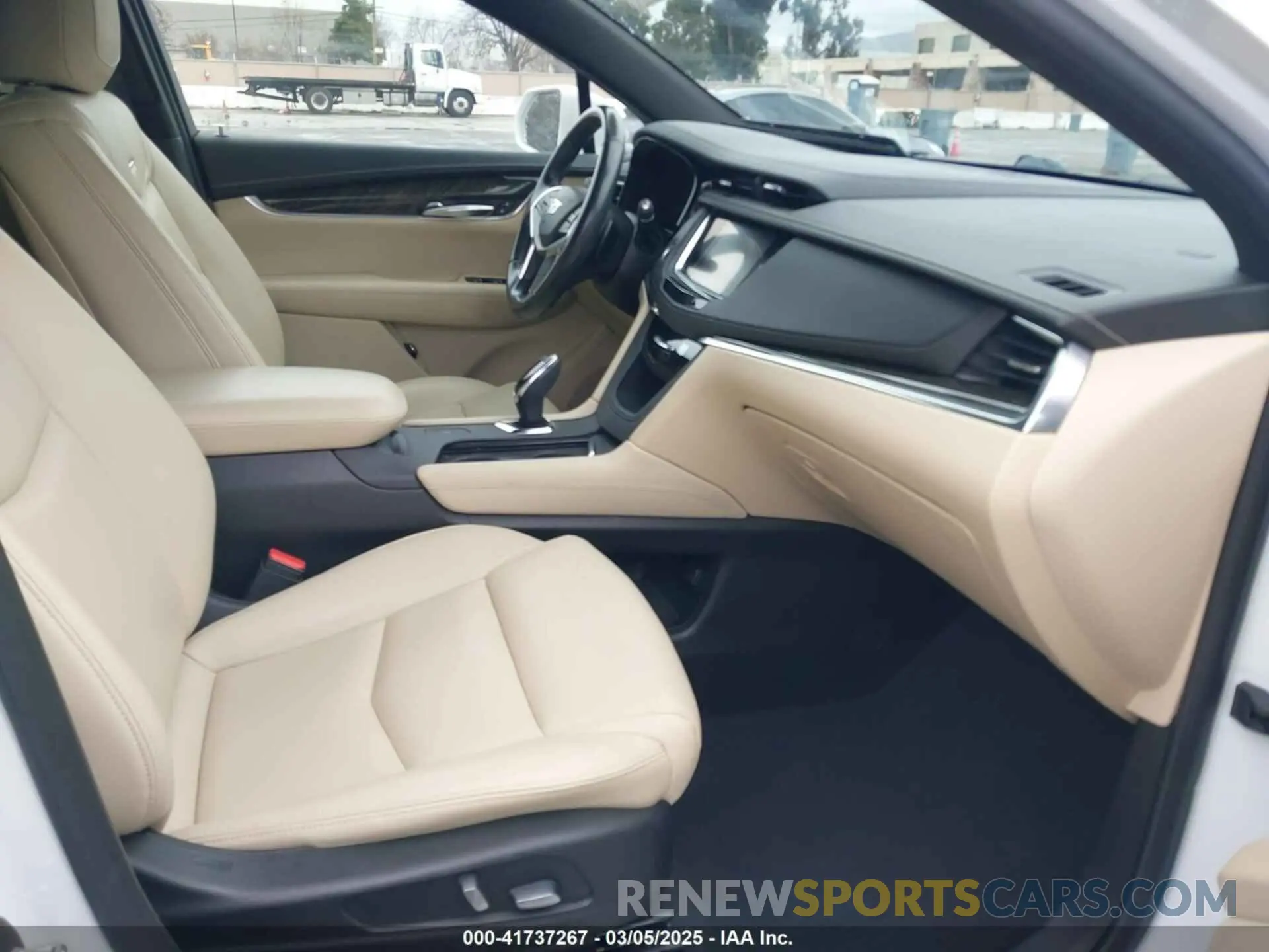5 Photograph of a damaged car 1GYKNARS4KZ188857 CADILLAC XT5 2019