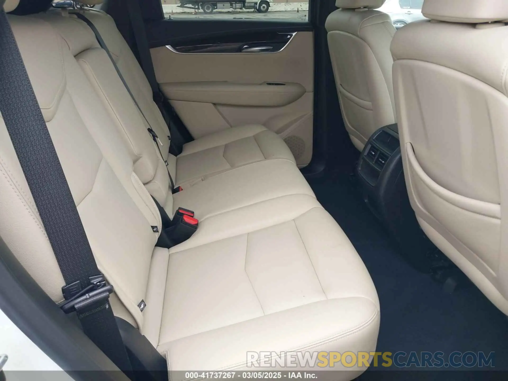 8 Photograph of a damaged car 1GYKNARS4KZ188857 CADILLAC XT5 2019