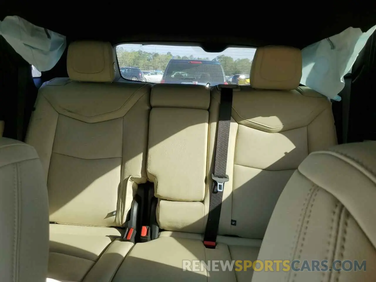 10 Photograph of a damaged car 1GYKNARS4KZ240035 CADILLAC XT5 2019