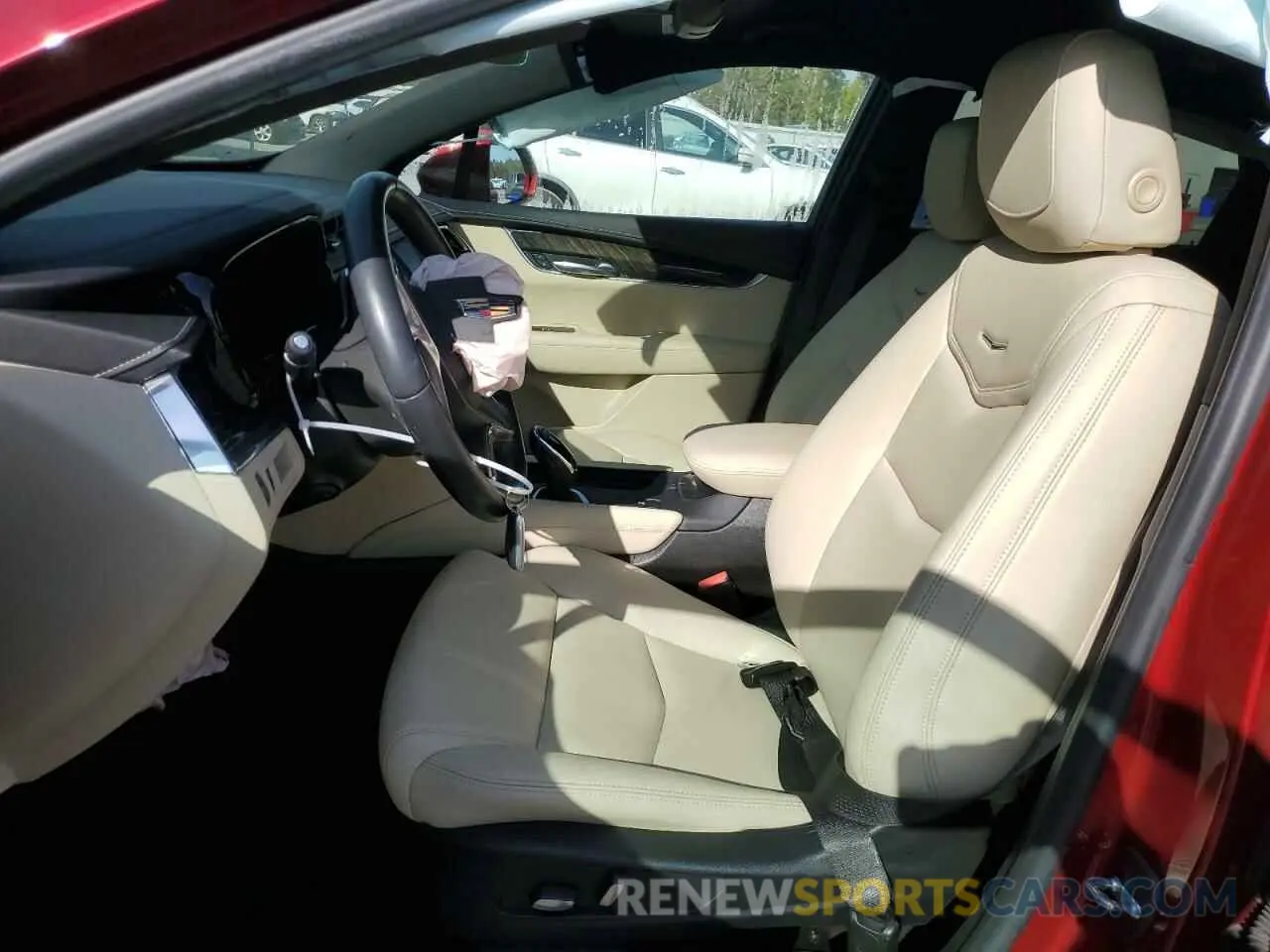 7 Photograph of a damaged car 1GYKNARS4KZ240035 CADILLAC XT5 2019