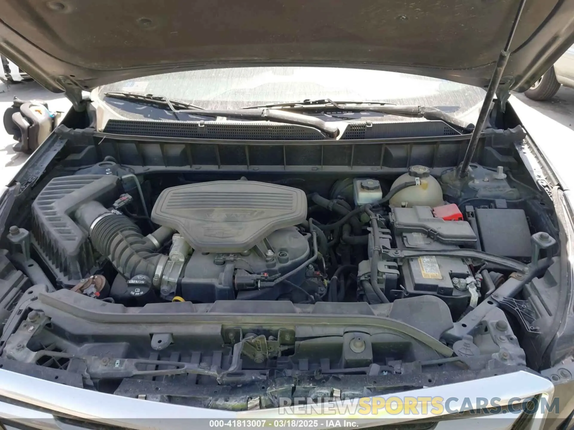 10 Photograph of a damaged car 1GYKNARS5KZ147296 CADILLAC XT5 2019