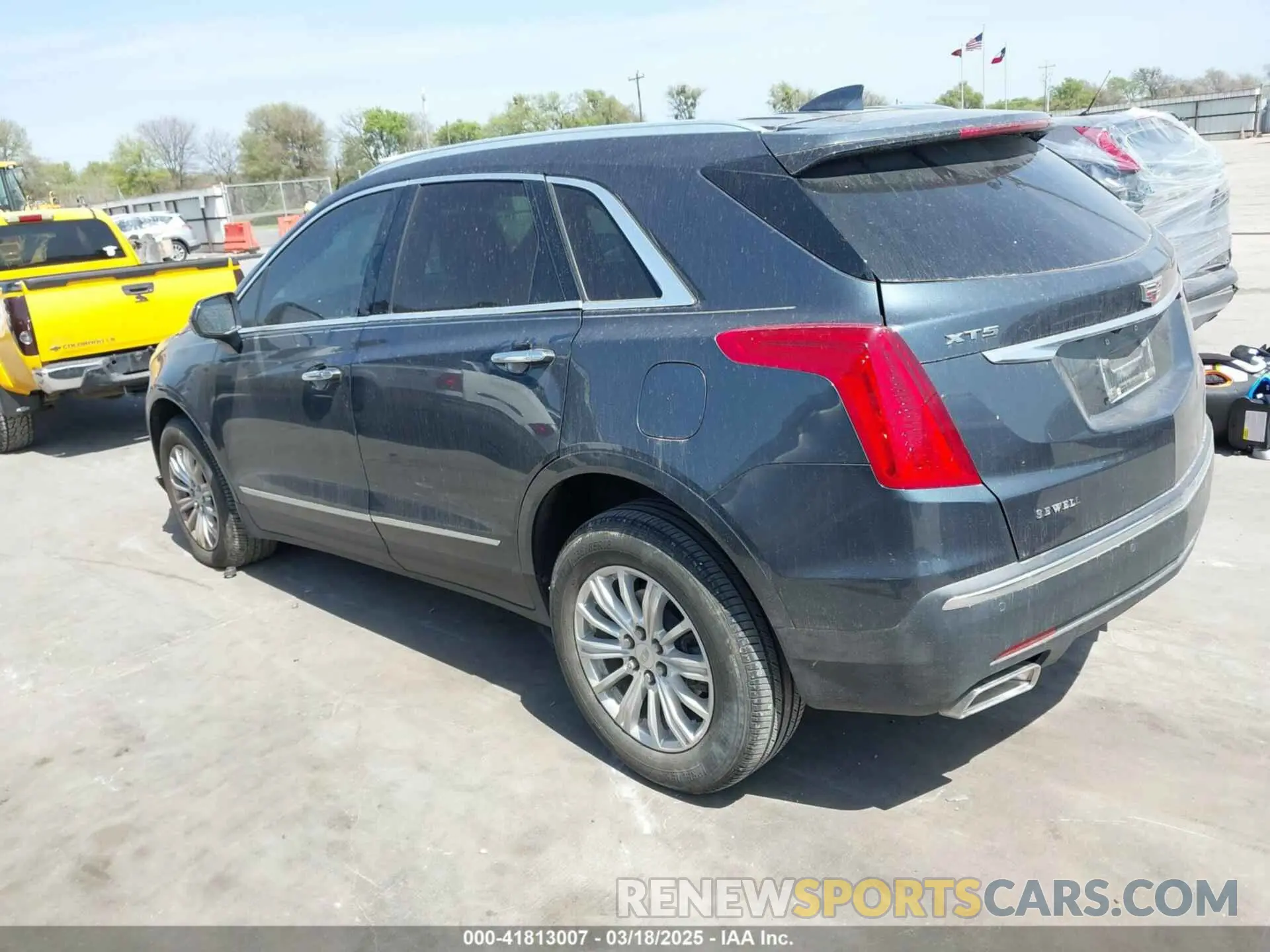 3 Photograph of a damaged car 1GYKNARS5KZ147296 CADILLAC XT5 2019