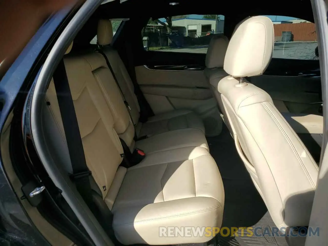 11 Photograph of a damaged car 1GYKNARS8KZ218927 CADILLAC XT5 2019