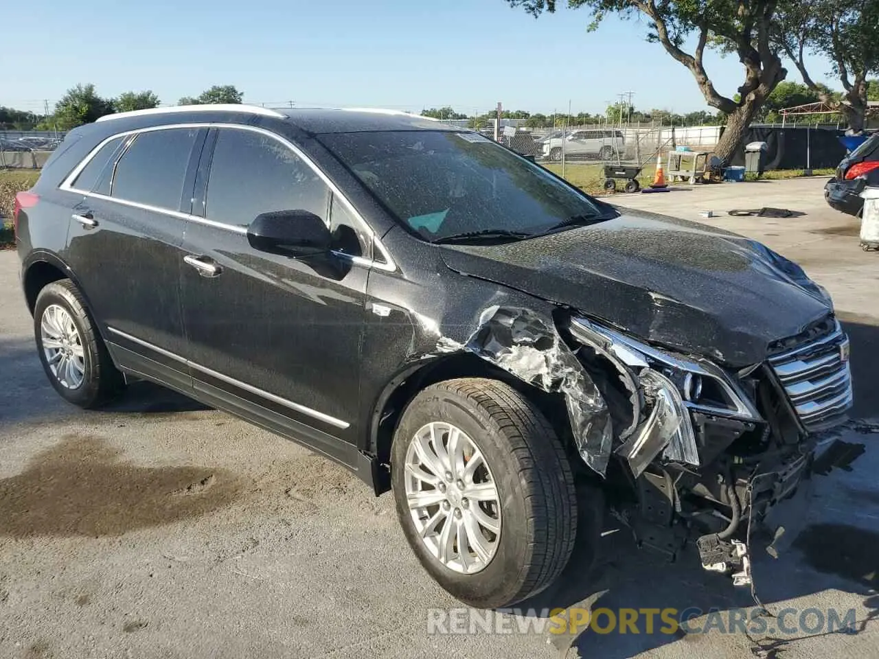 4 Photograph of a damaged car 1GYKNARS8KZ218927 CADILLAC XT5 2019