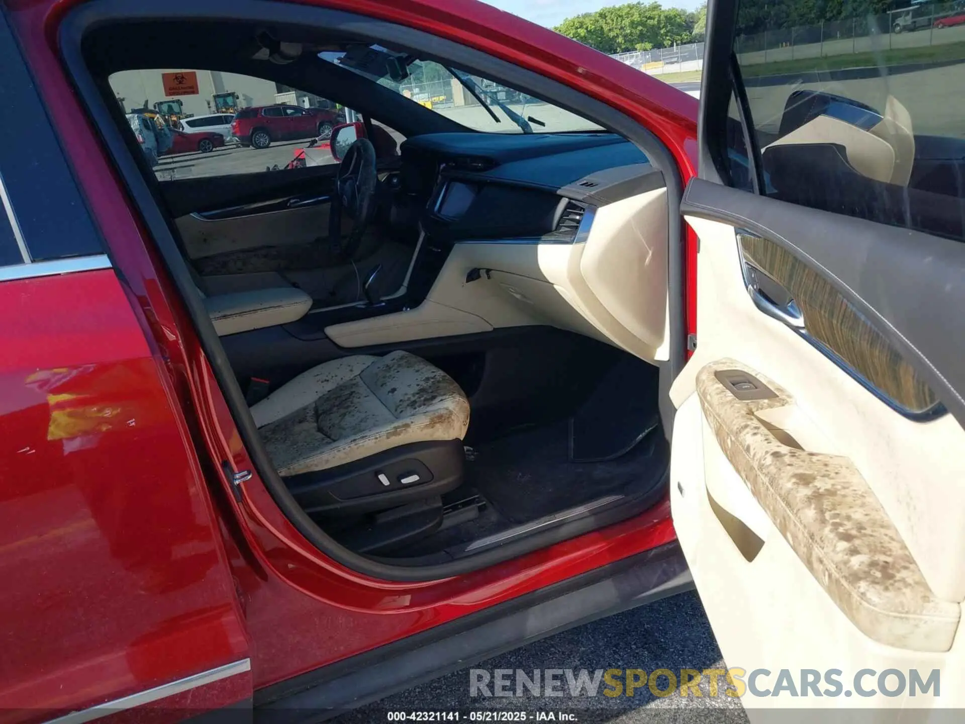 5 Photograph of a damaged car 1GYKNARS9KZ173920 CADILLAC XT5 2019
