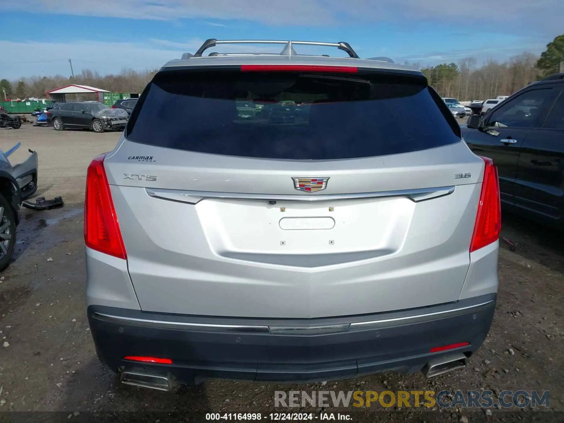 16 Photograph of a damaged car 1GYKNARS9KZ244873 CADILLAC XT5 2019