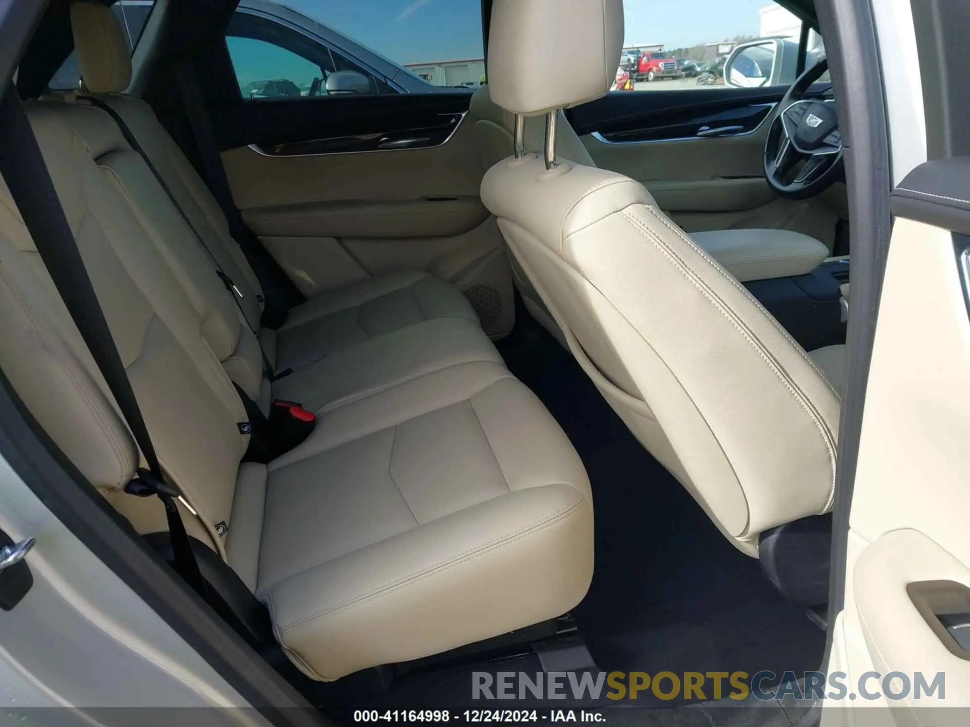 8 Photograph of a damaged car 1GYKNARS9KZ244873 CADILLAC XT5 2019