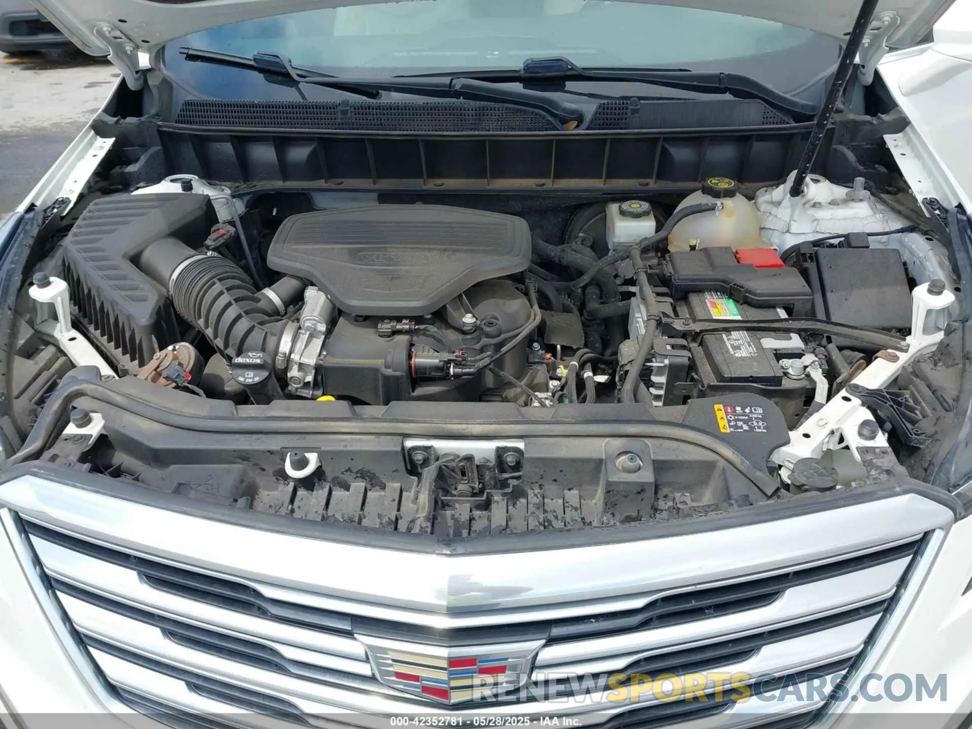 10 Photograph of a damaged car 1GYKNARSXKZ117520 CADILLAC XT5 2019