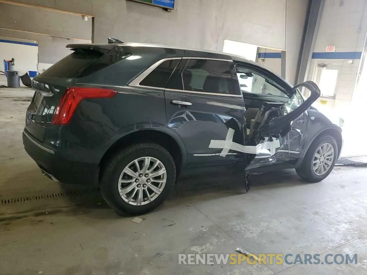3 Photograph of a damaged car 1GYKNBRS1KZ161279 CADILLAC XT5 2019