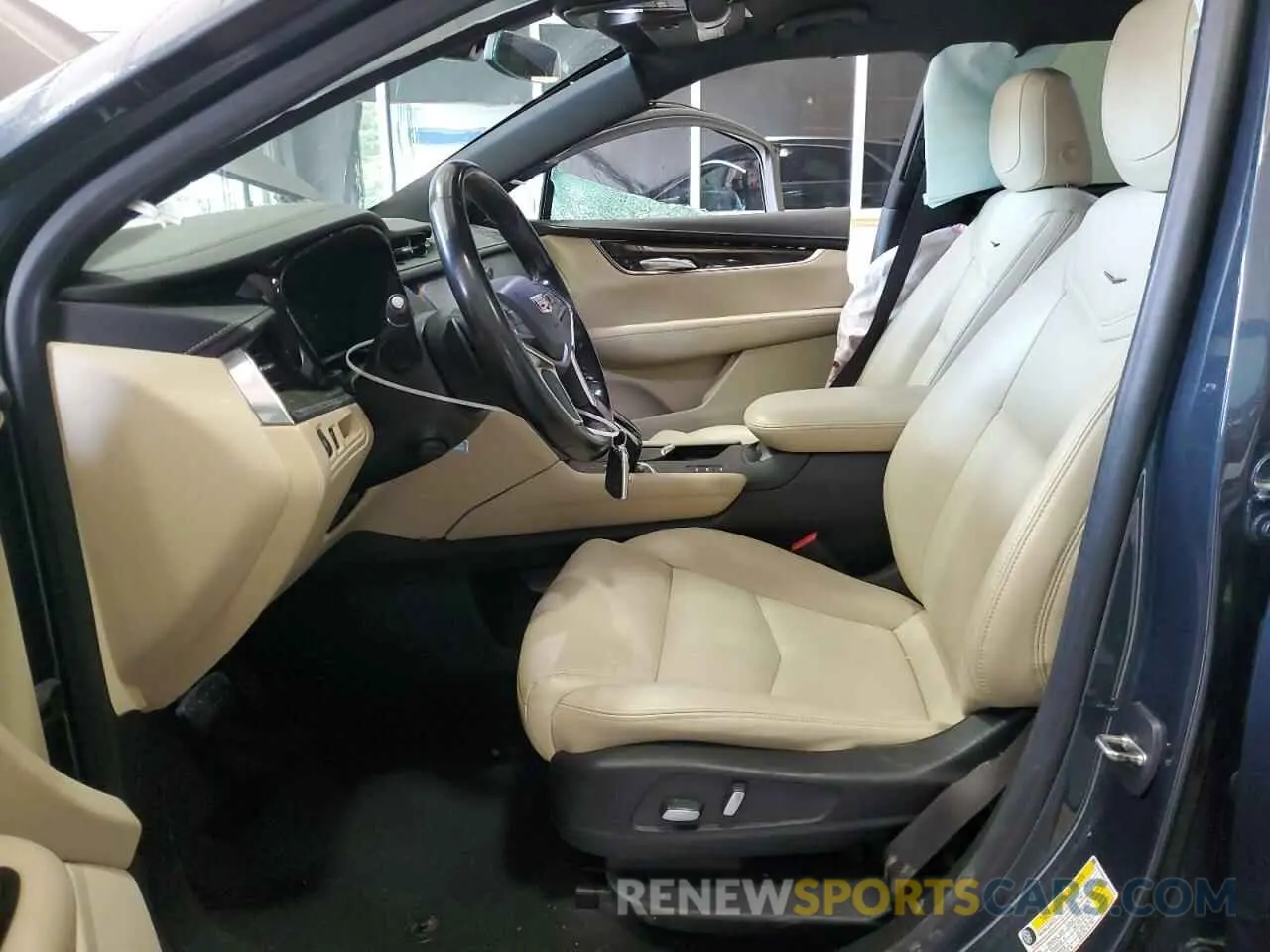 7 Photograph of a damaged car 1GYKNBRS1KZ161279 CADILLAC XT5 2019