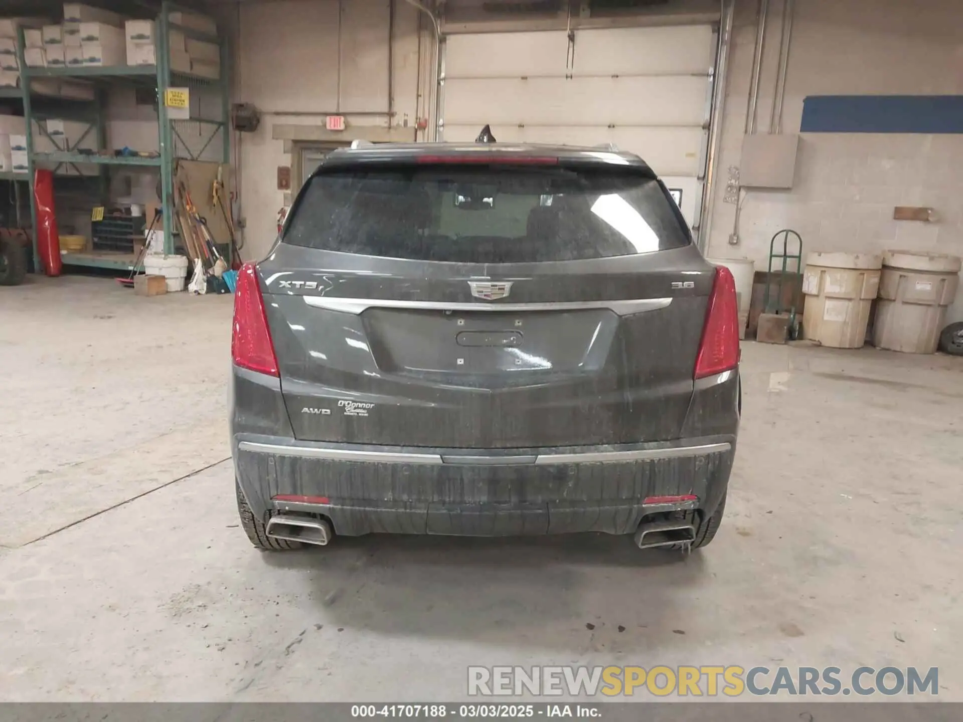 17 Photograph of a damaged car 1GYKNBRS6KZ199736 CADILLAC XT5 2019