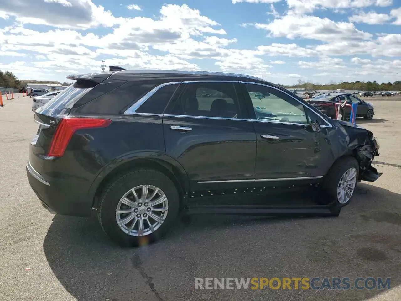 3 Photograph of a damaged car 1GYKNBRSXKZ194538 CADILLAC XT5 2019