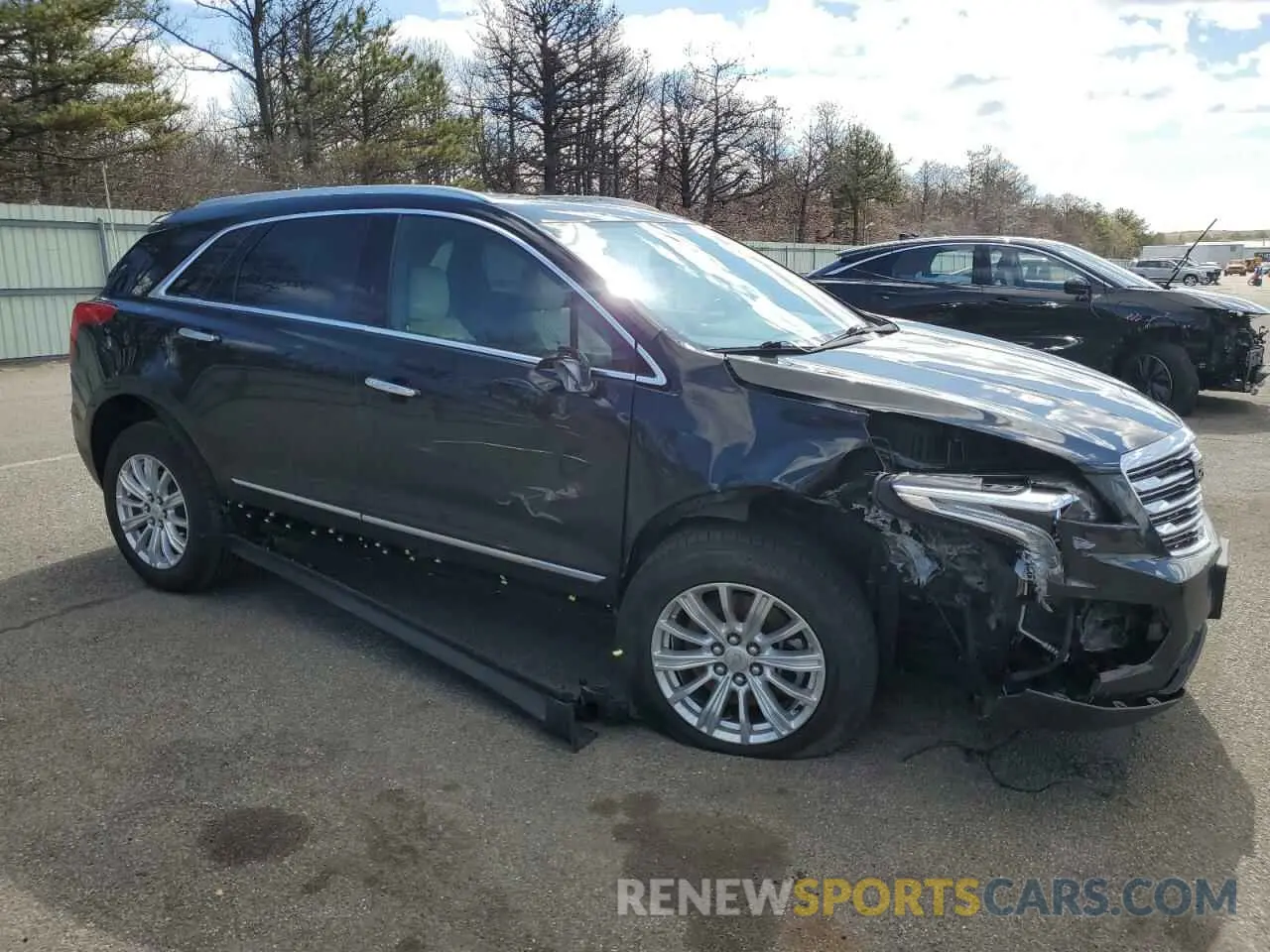 4 Photograph of a damaged car 1GYKNBRSXKZ194538 CADILLAC XT5 2019