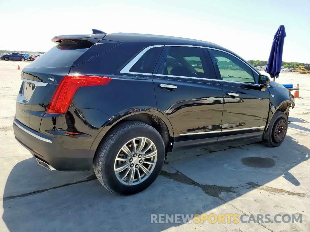 3 Photograph of a damaged car 1GYKNCRS0KZ112080 CADILLAC XT5 2019